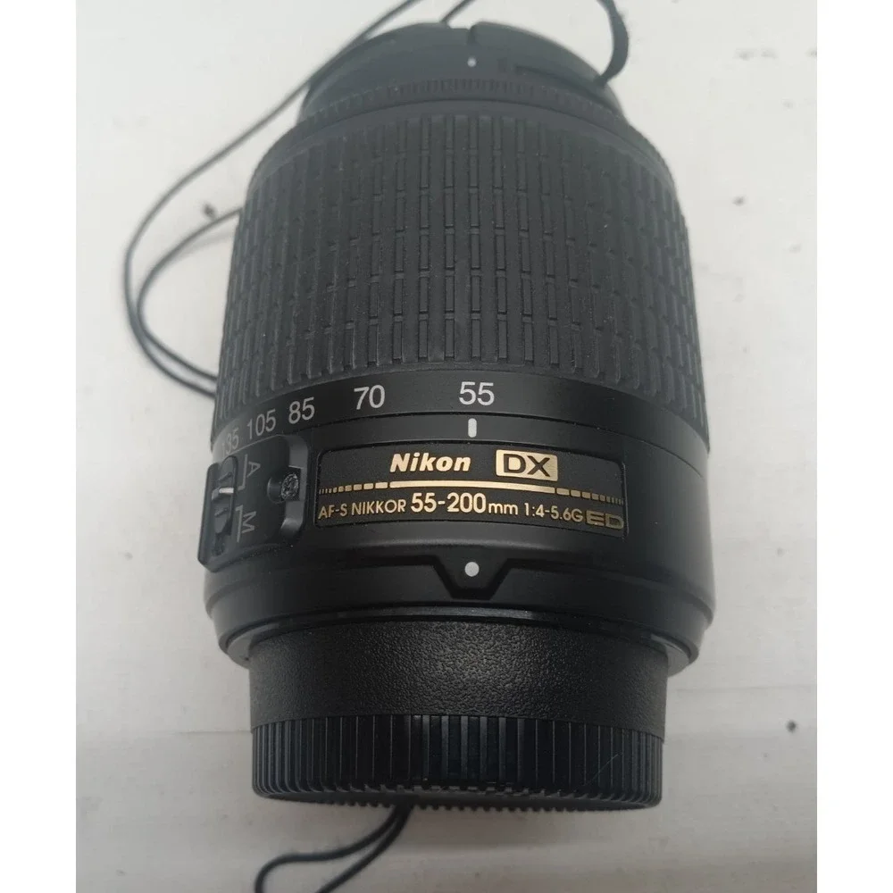 Nikon DX / AF-S Nikkor 55-200mm / Auto Focus - Silent / SWM ED 0.95M/3.12ft Lens